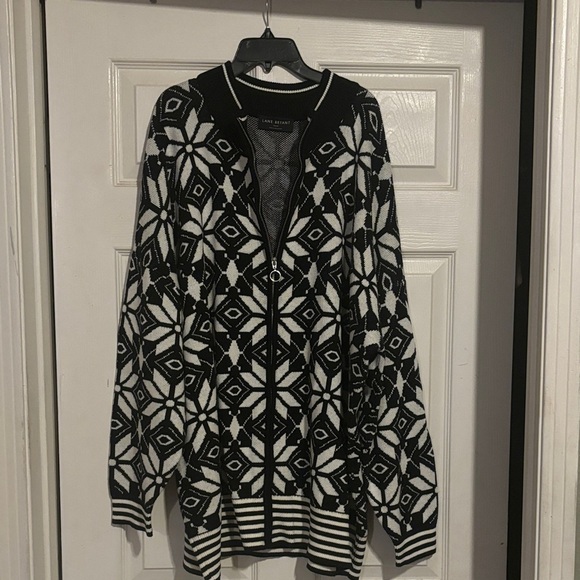 Lane Bryant Jackets & Blazers - Lane Bryant Monochrome Knit Cardigan,sweater